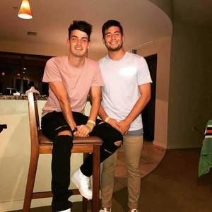 Meet your Posher, Diego